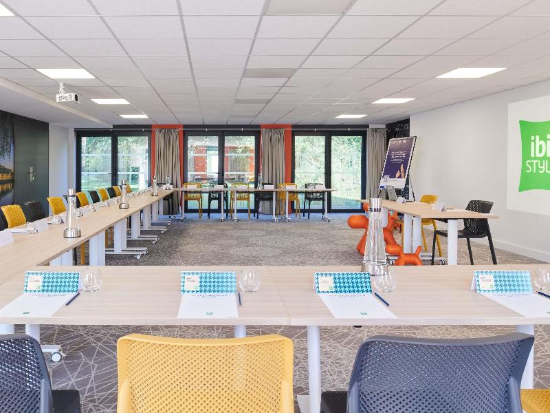 Ibis Styles Cognac image