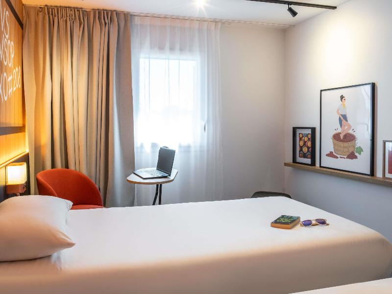 Ibis Styles Cognac image