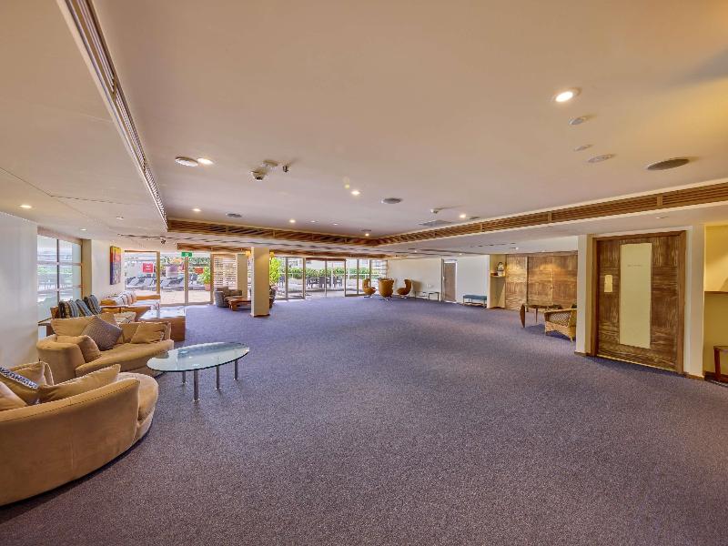 Pullman Reef Hotel Casino image
