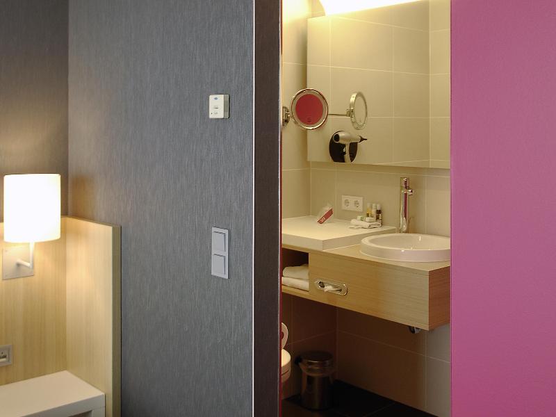 Mercure Amsterdam City Hotel image