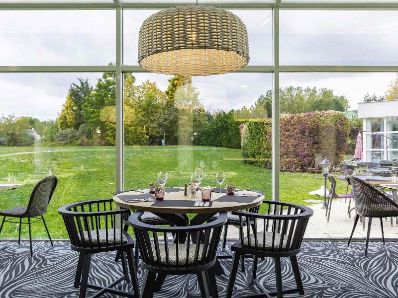 Novotel Senart Golf De Greenparc image