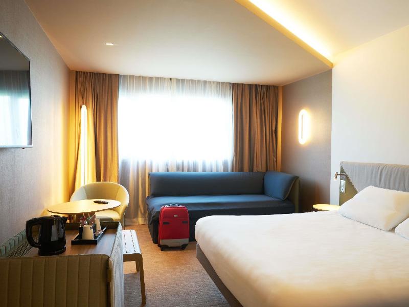 Novotel Reims Tinqueux image