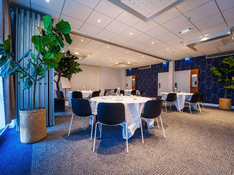 Novotel Saint-Avold image