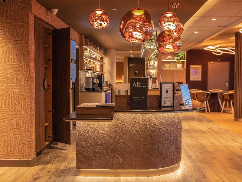 Novotel Suites Clermont Ferrand Polydome image