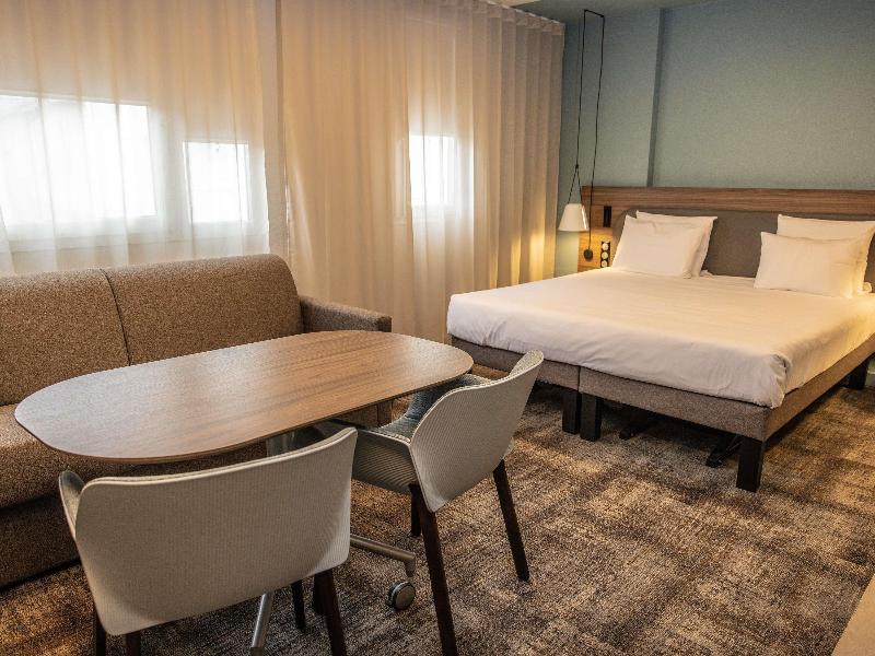 Novotel Suites Clermont Ferrand Polydome image