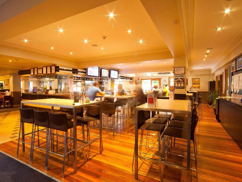 Mercure Canberra image