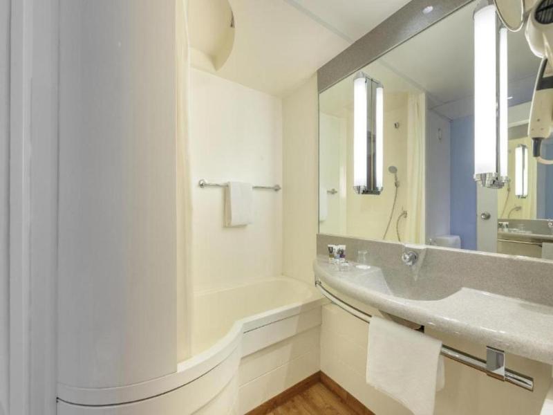 Sunday Hotel Berlin City West image