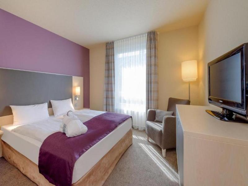 Sunday Hotel Berlin City West image