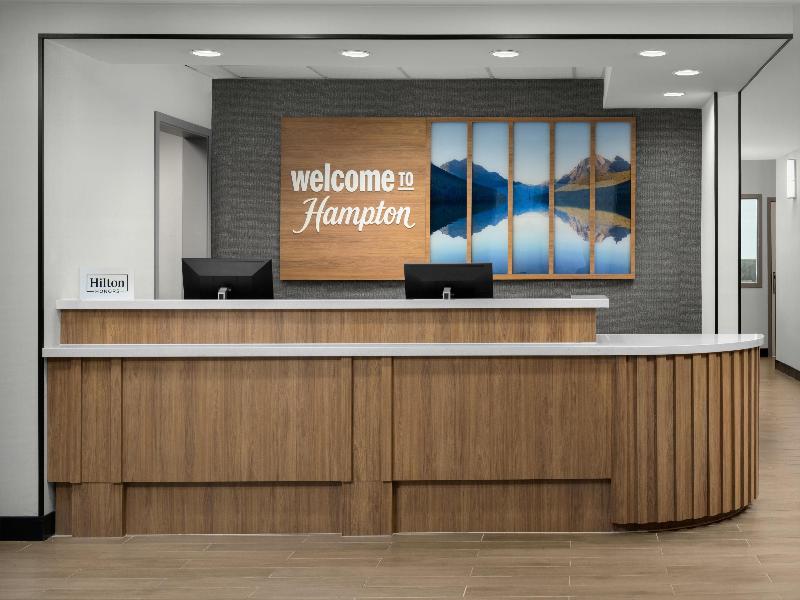 Hampton Inn Butte image