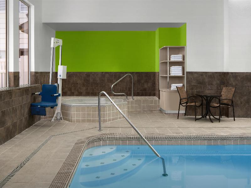 Hampton Inn Butte image