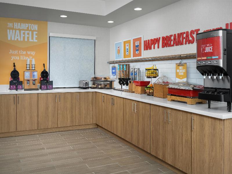Hampton Inn Butte image