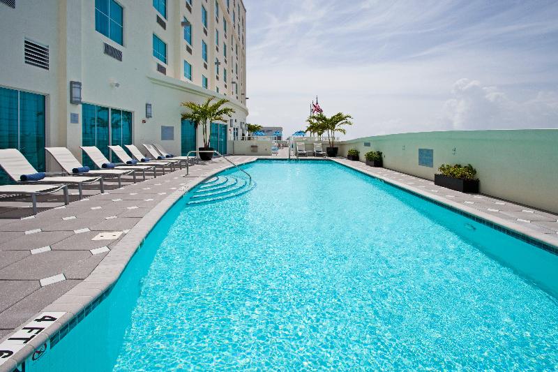 Crowne Plaza Fort Lauderdale Airport/ Cruise Port