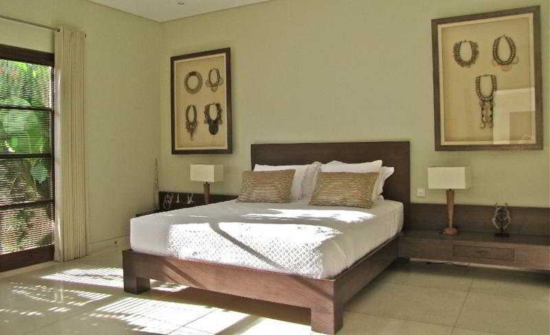 Nyaman Villas image