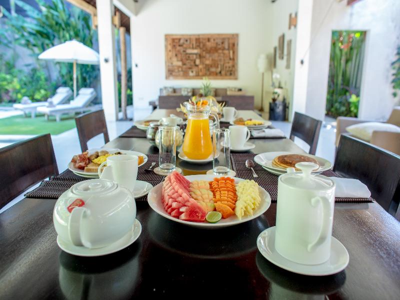 Nyaman Villas image