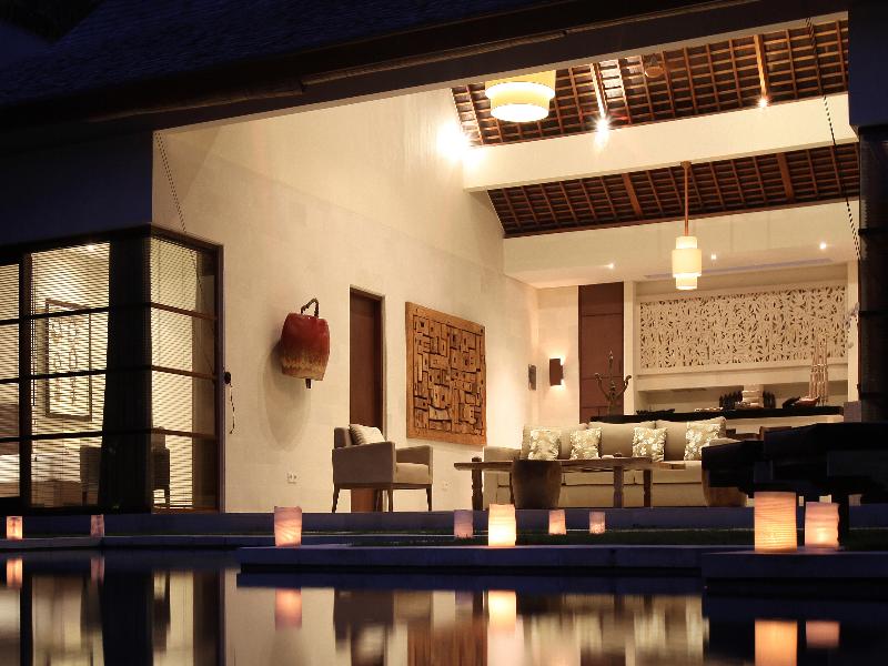 Nyaman Villas image