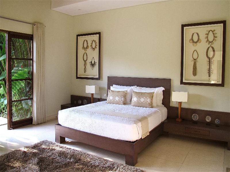 Nyaman Villas image