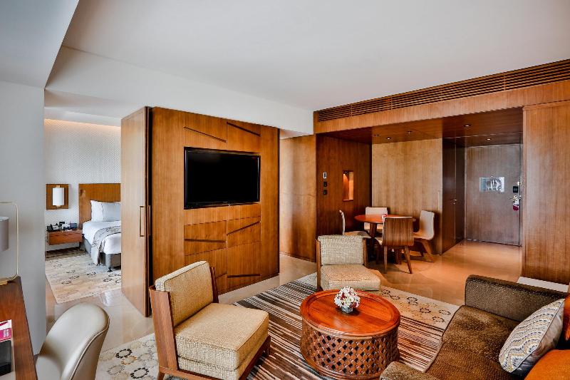 Crowne Plaza Chennai Adyar Park image