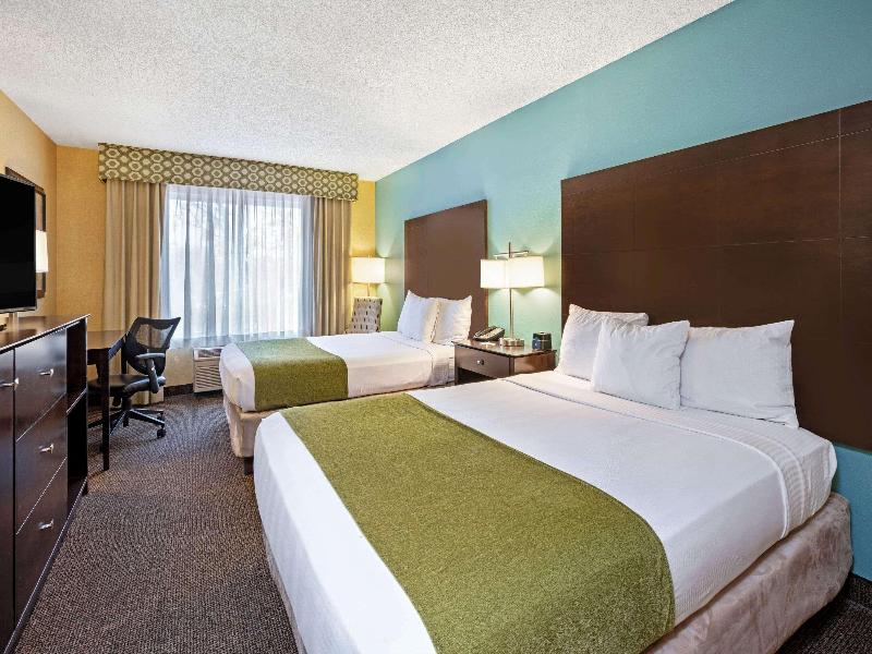 LaQuinta Inn and Suites image