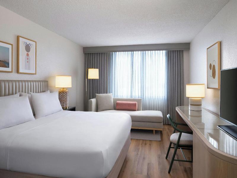 Renaissance Fort Lauderdale Marina Hotel image