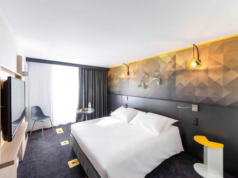 Ibis Styles Poitiers Nord image