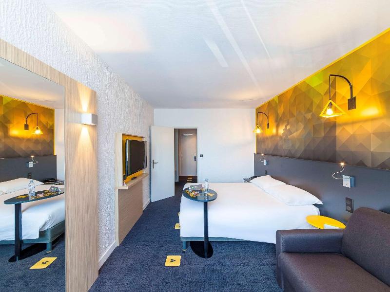 Ibis Styles Poitiers Nord image
