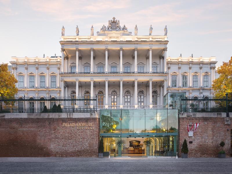 Palais Coburg image