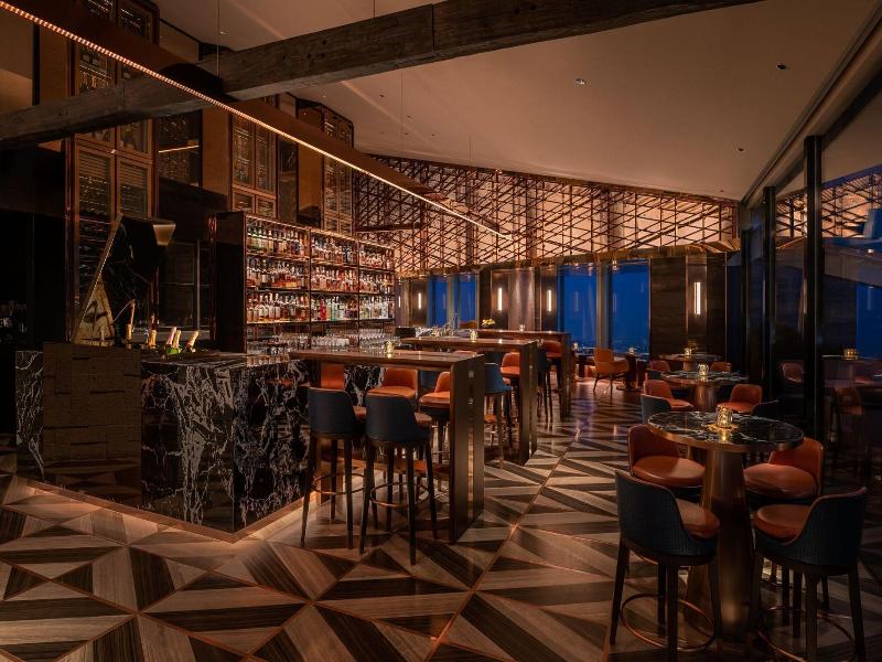 The Ritz-Carlton Shanghai, Pudong image
