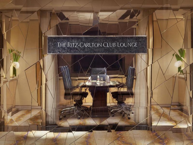 The Ritz-Carlton Shanghai, Pudong image