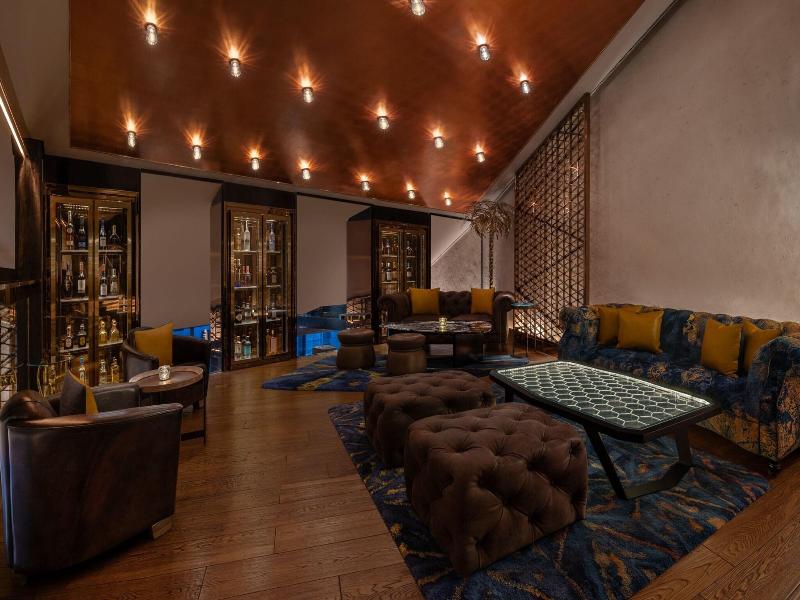 The Ritz-Carlton Shanghai, Pudong image