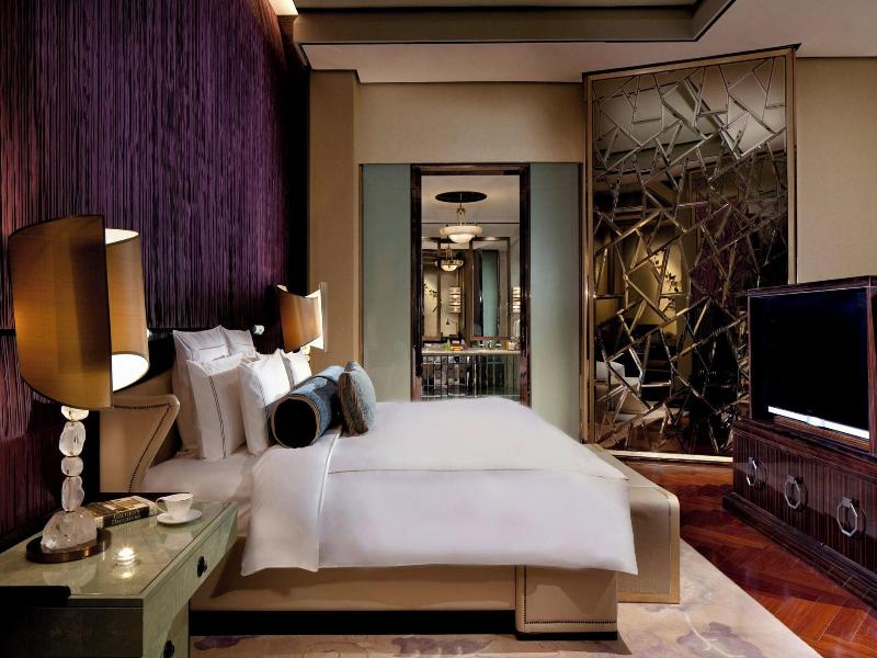 The Ritz-Carlton Shanghai, Pudong image