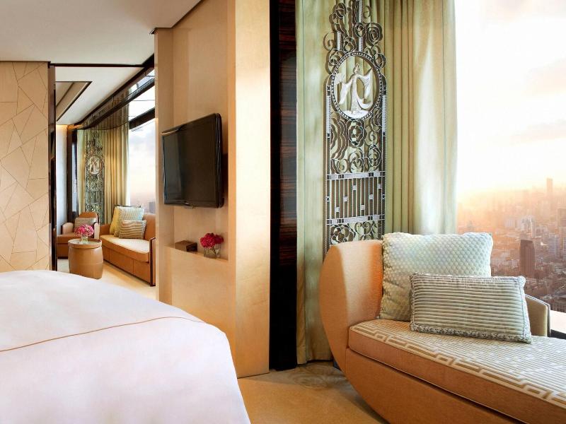 The Ritz-Carlton Shanghai, Pudong image