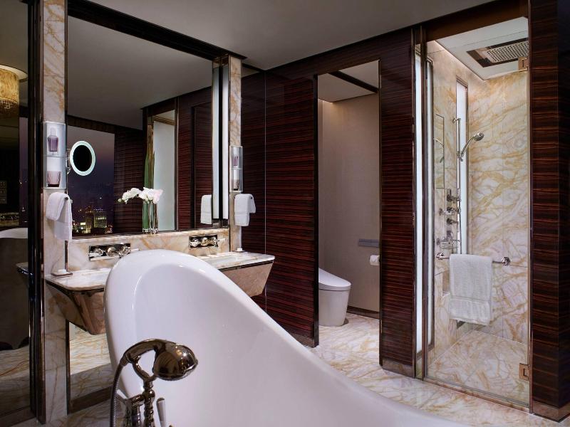 The Ritz-Carlton Shanghai, Pudong image