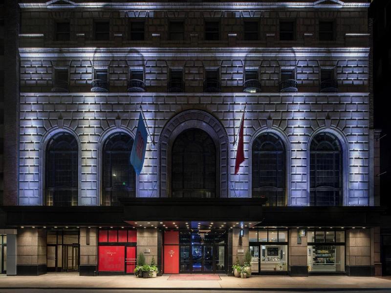 THE MIDLAND HOTEL, Chicago, a Tribute Portfolio