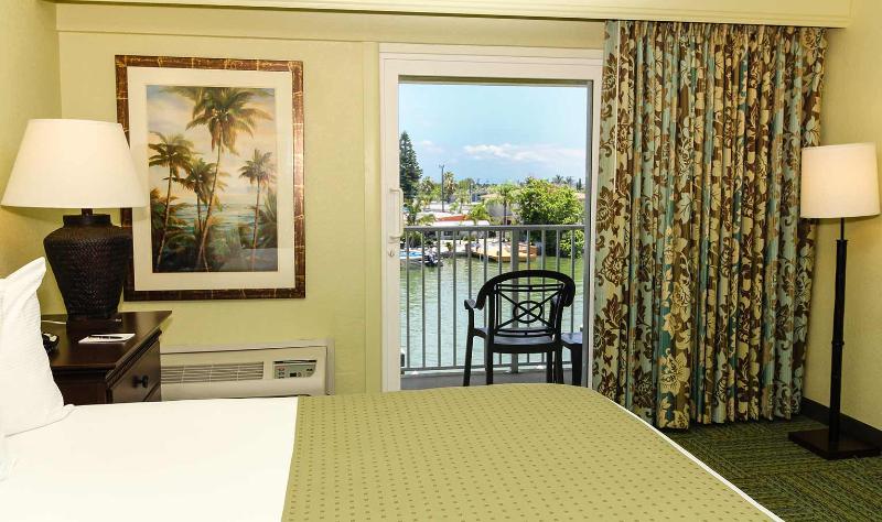 Treasure Island Hotel And Marina