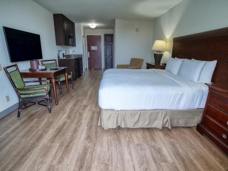 Treasure Island Hotel And Marina image
