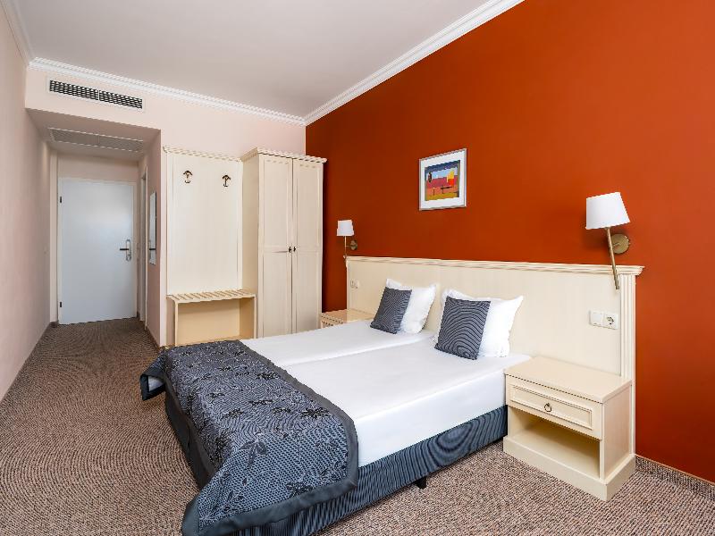 Festa Pomorie Resort image