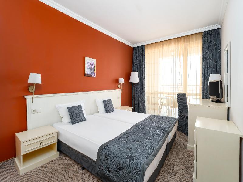 Festa Pomorie Resort image