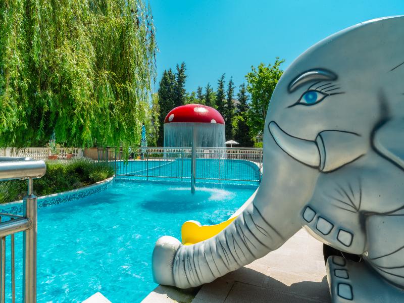 Festa Via Pontica Resort image