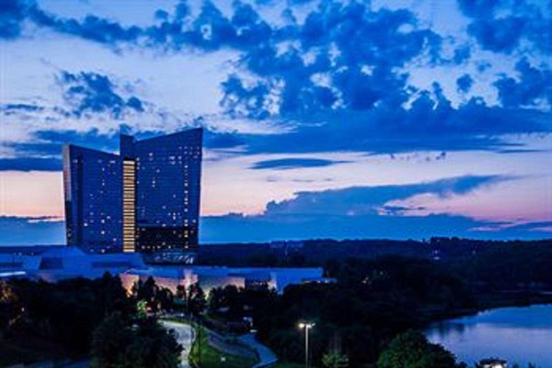 Mohegan Sun image