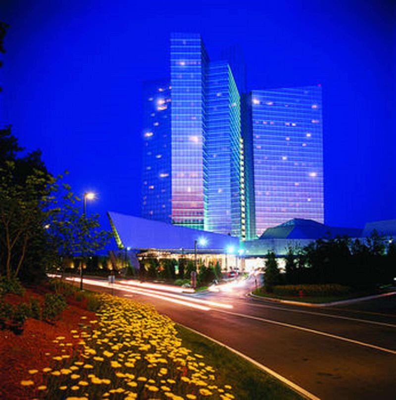 Mohegan Sun image