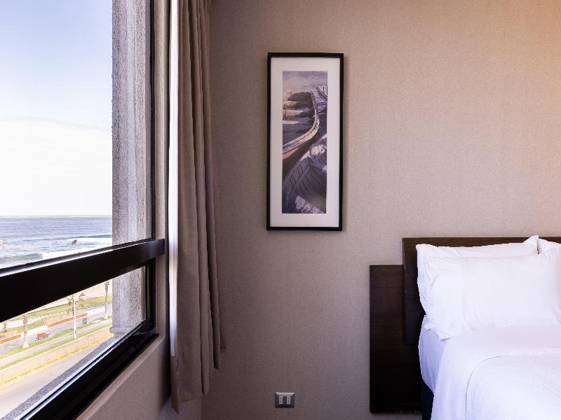 Holiday Inn Express Iquique image