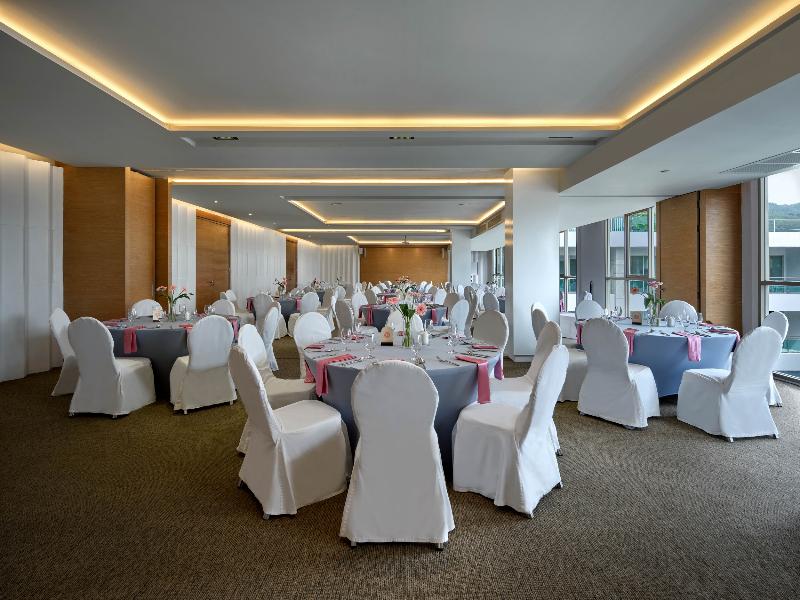 The Kee Resort & Spa image