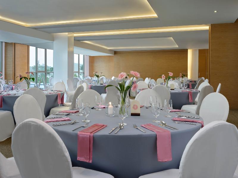 The Kee Resort & Spa image