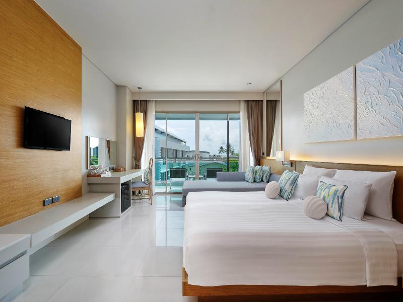 The Kee Resort & Spa image