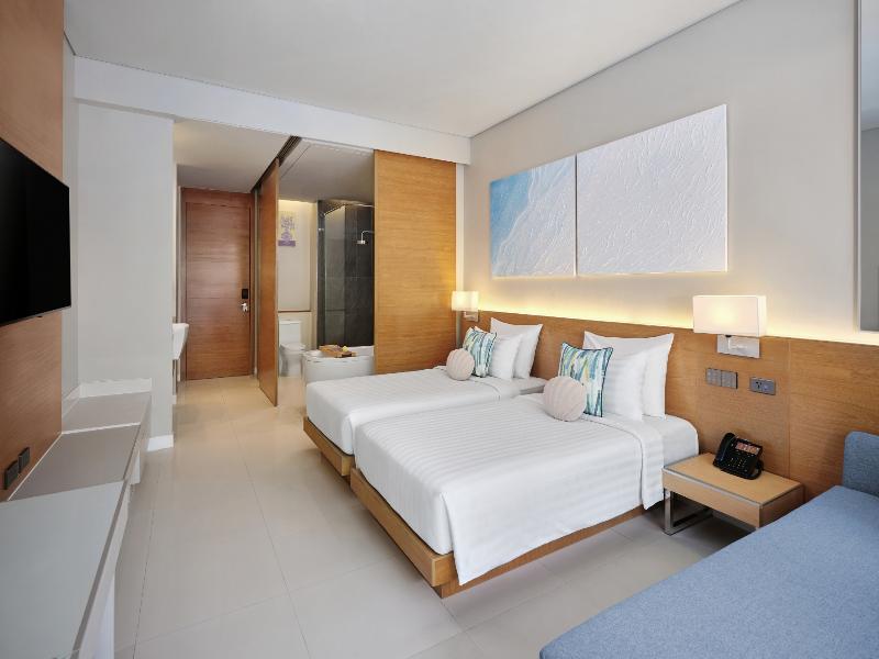 The Kee Resort & Spa image