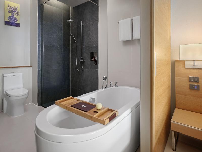 The Kee Resort & Spa image
