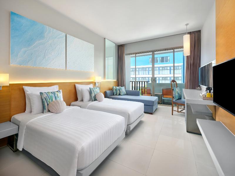 The Kee Resort & Spa image