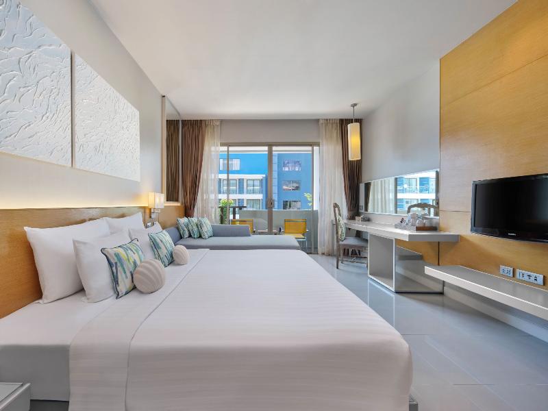 The Kee Resort & Spa image