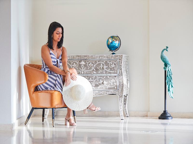 Alexandra Golden Boutique image