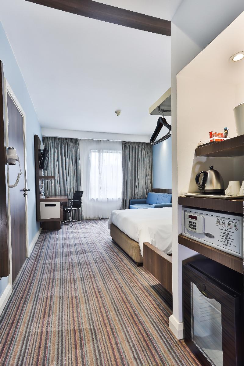 Holiday Inn Express Durban - Umhlanga image